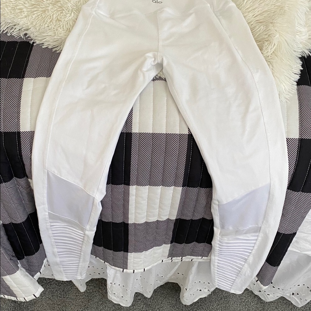 ALO Yoga Workout Pants-Like New Small